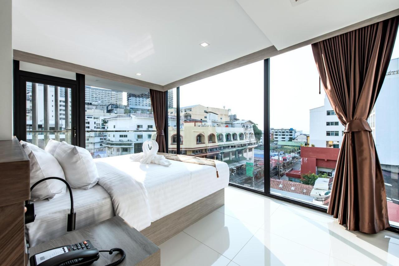 Blackwoods Hotel Pattaya - Sha Extra Plus Exterior photo Deluxe Room