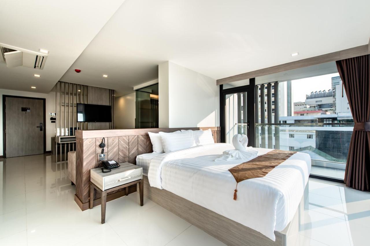 Blackwoods Hotel Pattaya - Sha Extra Plus Exterior photo Deluxe Room