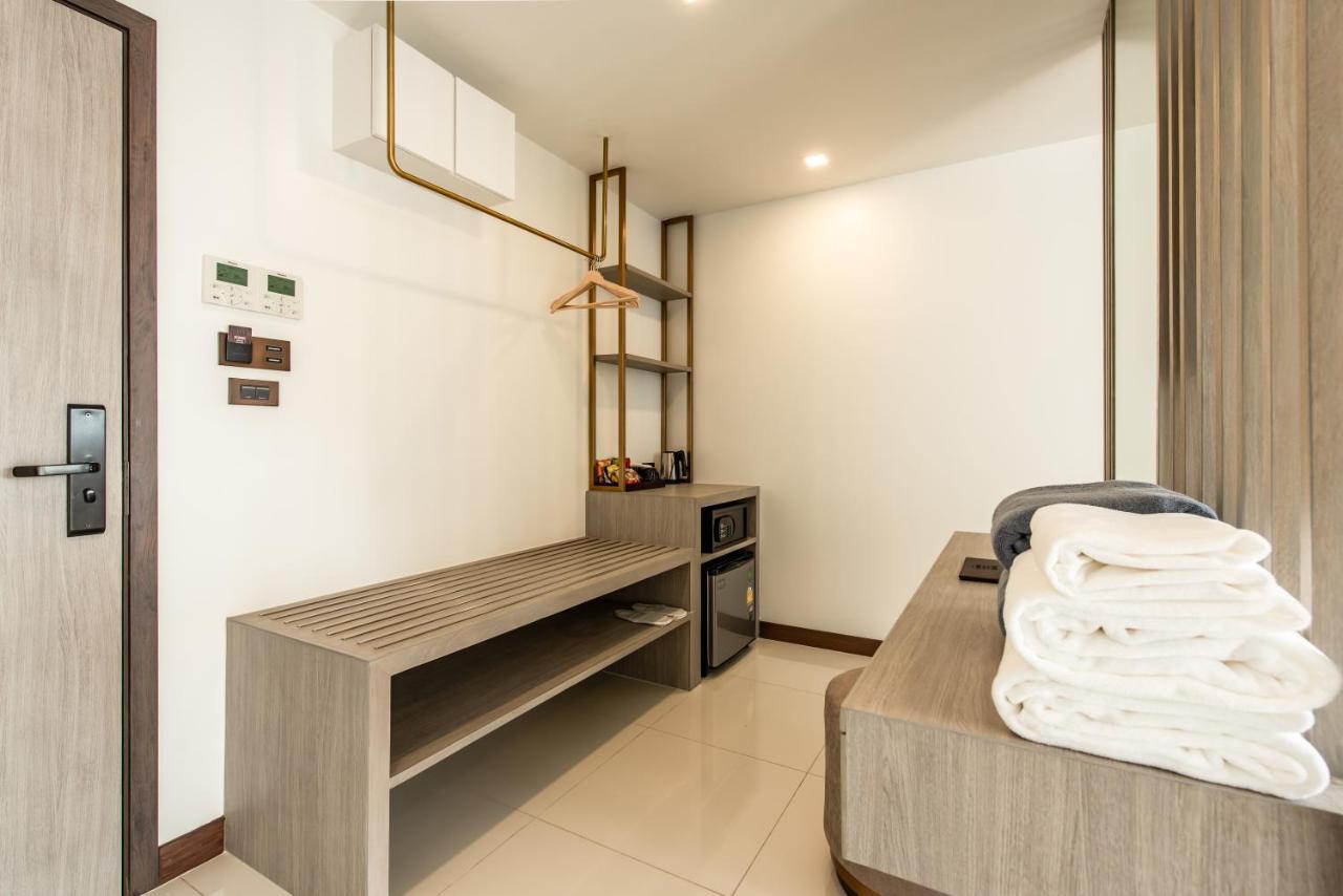 Blackwoods Hotel Pattaya - Sha Extra Plus Exterior photo A room at the hotel