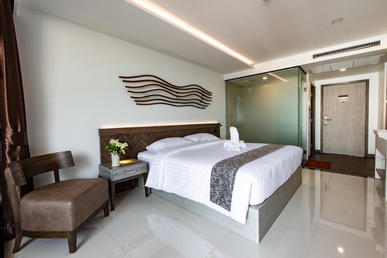Blackwoods Hotel Pattaya - Sha Extra Plus Exterior photo Deluxe Ocean View