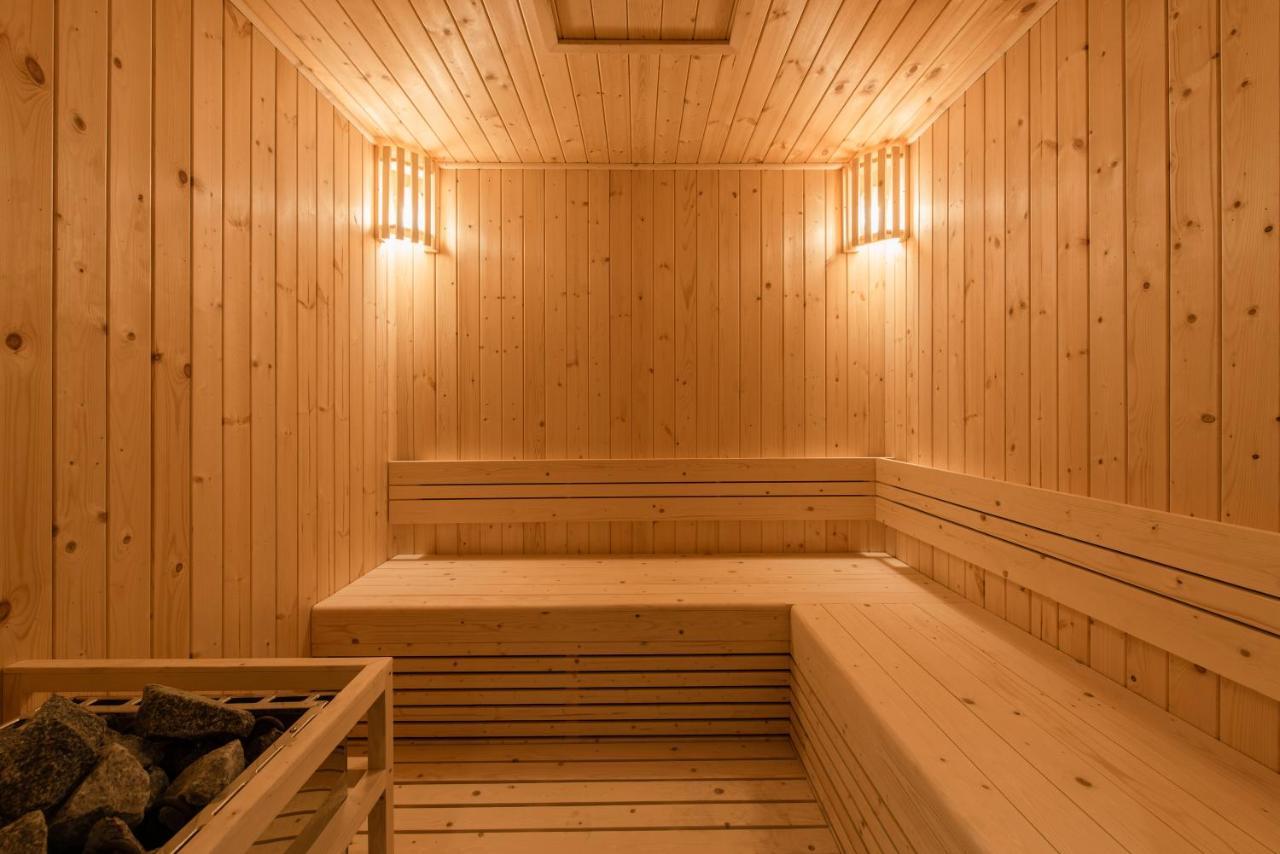Blackwoods Hotel Pattaya - Sha Extra Plus Exterior photo A modern Finnish sauna