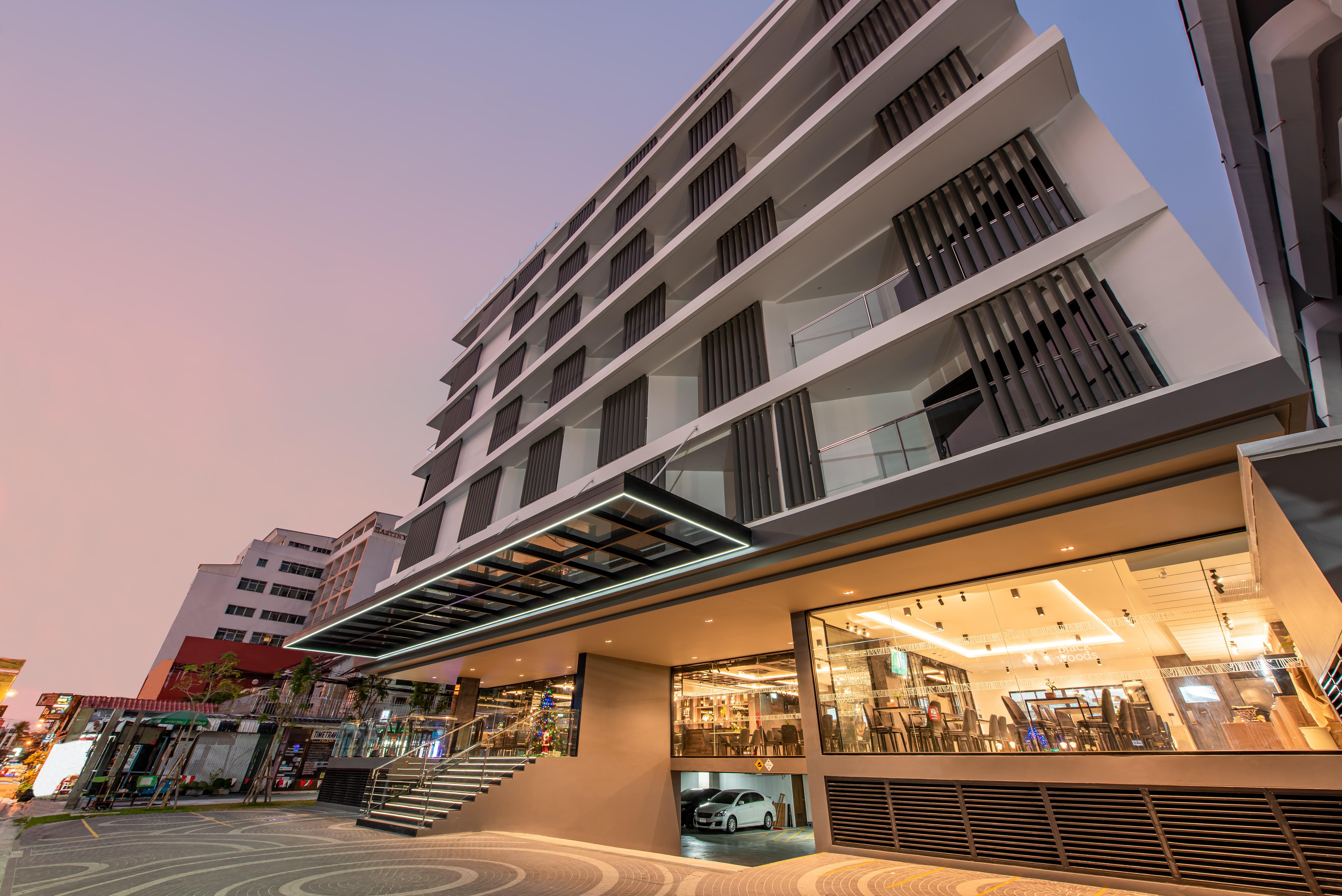 Blackwoods Hotel Pattaya - Sha Extra Plus Exterior photo The 101